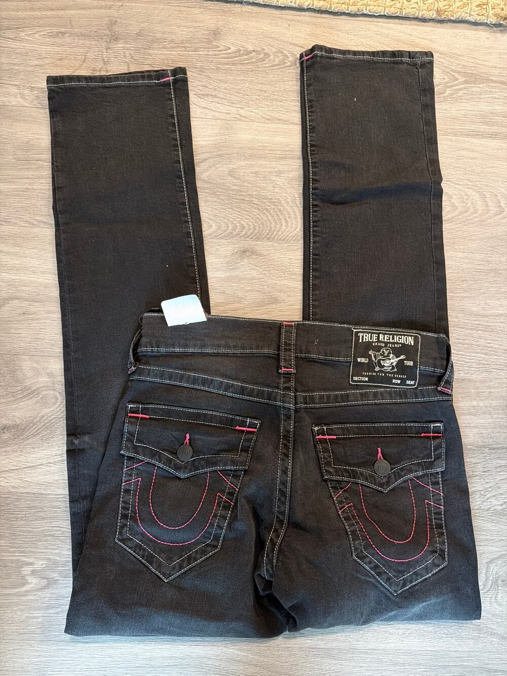NWT True Religion size 29 men’s black Ricky jeans with pink stitching